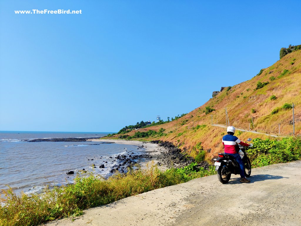 Sea side road to reach Korlai fort