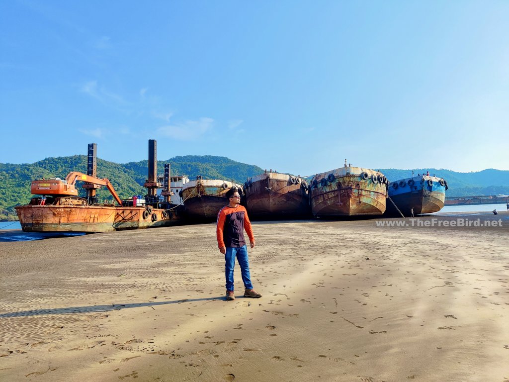 Ships at Revdanda fort