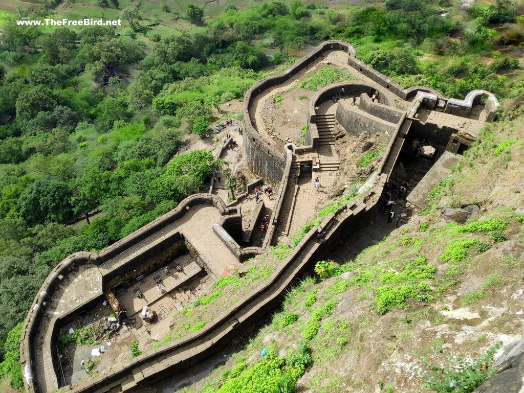 lohagad fort trek location