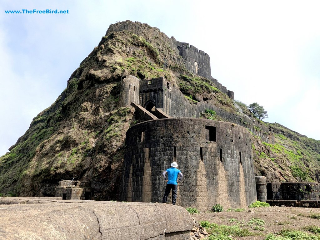 lohagad fort trek location