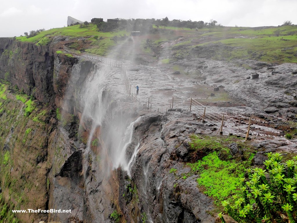 Naneghat Reverse waterfall