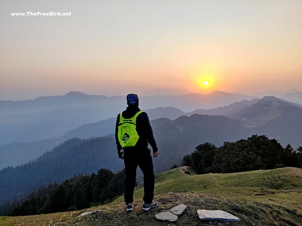 jibhi tirthan valley from shimla via jalori pass sunrise morning from raghupur fort