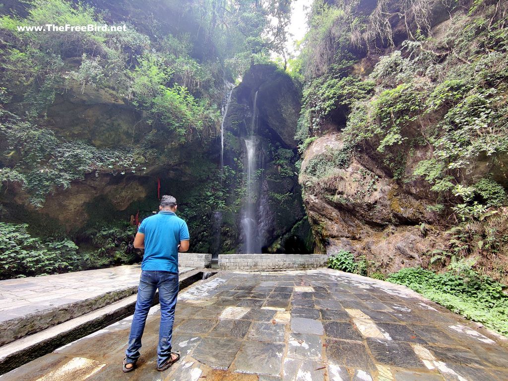 jibhi waterfall