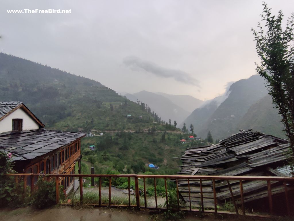 Laxmi Homestay gushaini tindar tirthan valley