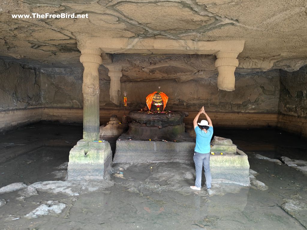 Kedareshwar cave Harishchandragad trek Maharasthra four pillar cave with Shivling