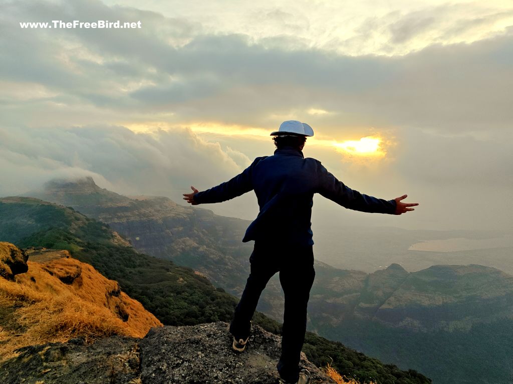 Harishchandragad trek sunrise from Taramati peak